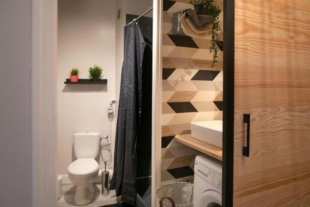Le Studio Cocooning Avec Parking Sous-Sol Privatif Chartres Exterior photo